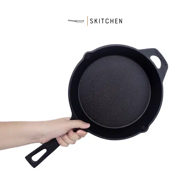Classic Skillet with Hand